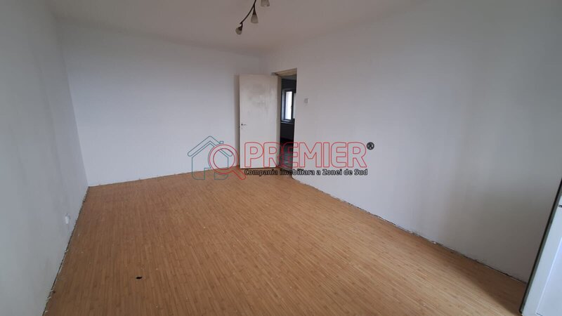 Giurgiului, 3 camere decomandat